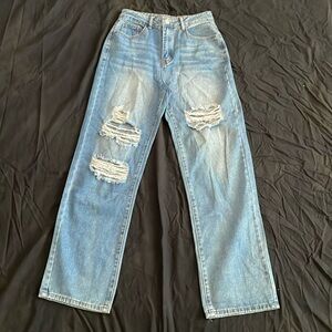 Ripped Baggy Jeans
